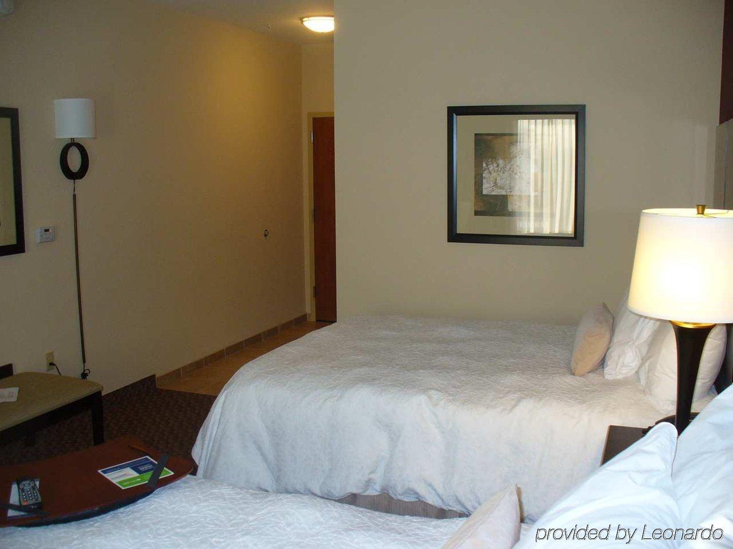 Hampton Inn & Suites Enid Room photo