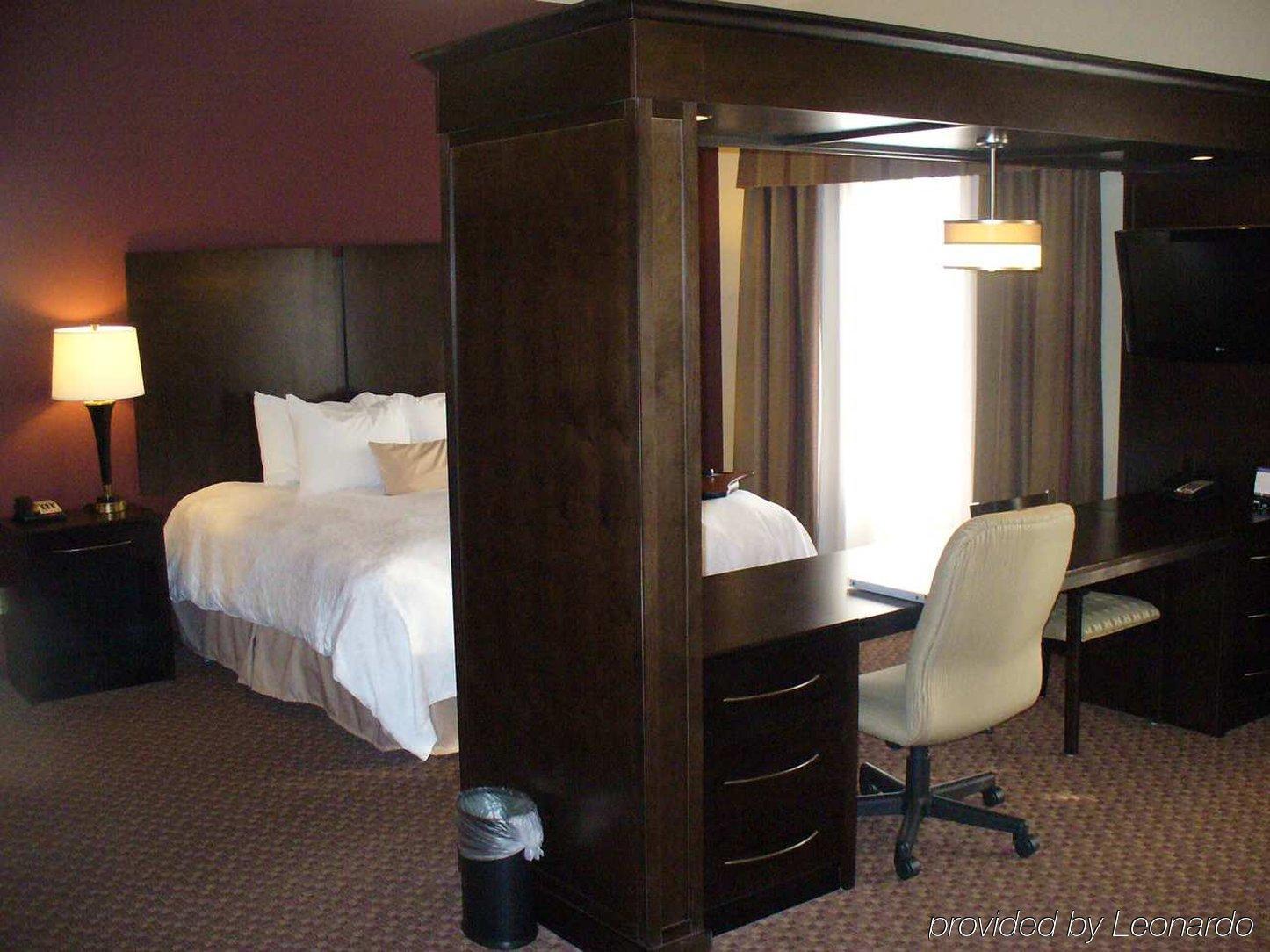 Hampton Inn & Suites Enid Room photo
